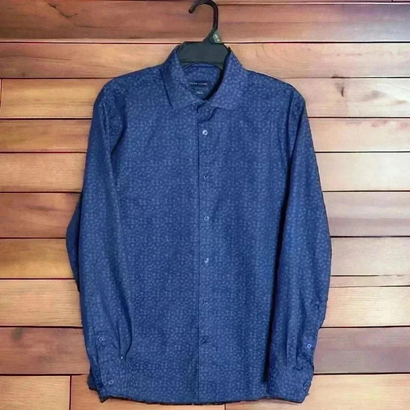 Tommy Hilfiger Men's Size Medium 161/2, 32/33 Navy Blue Button-Down Shirt - Picture 3 of 4